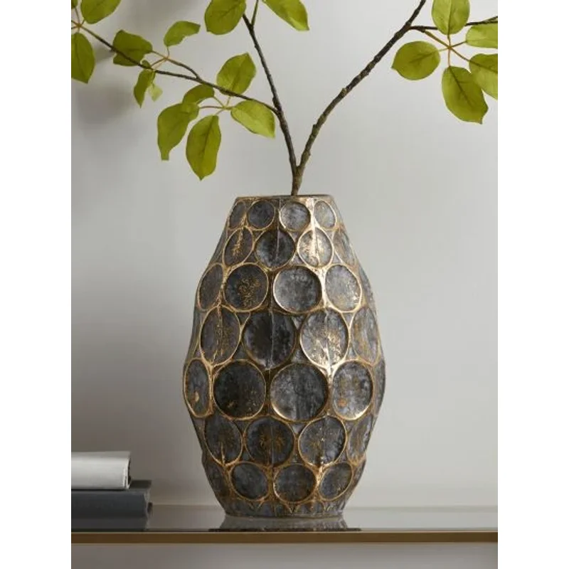 Iron Vase Planter - Home & Kitchen by Brothers International