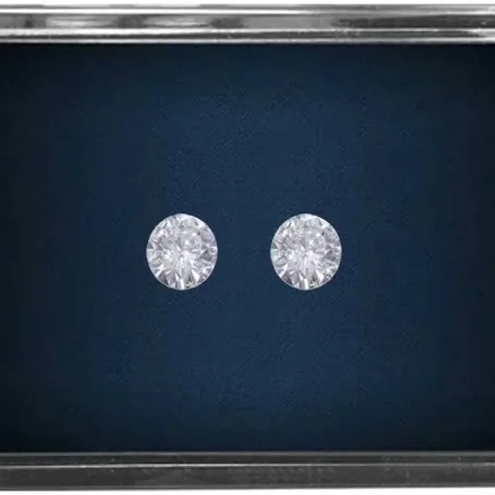 20 Cents G-h Si 2 Pcs - Gems & Jewelry by Kairavi Diamond Jewels Pvt. Ltd.