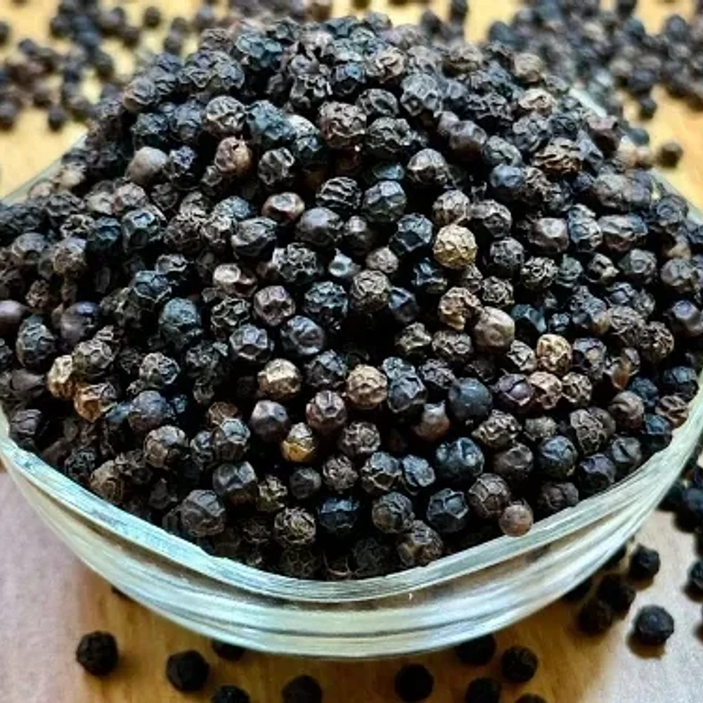 Whole Black Pepper and Powder - Food & Agriculture by Krishnapriya Export and Import