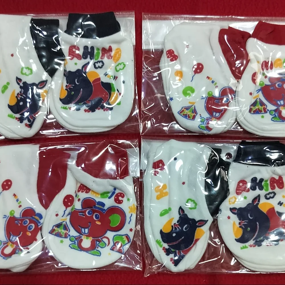 Cotton Floral Scratch Mittens - Textiles & Apparel by Shree Anant International
