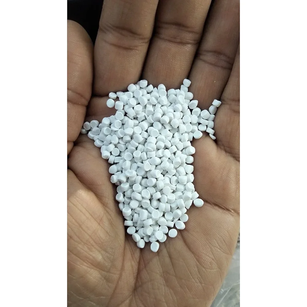 Calcium Carbonate Filler Masterbatch Pellets - Plastics & Rubber by Singla Plastic Industries