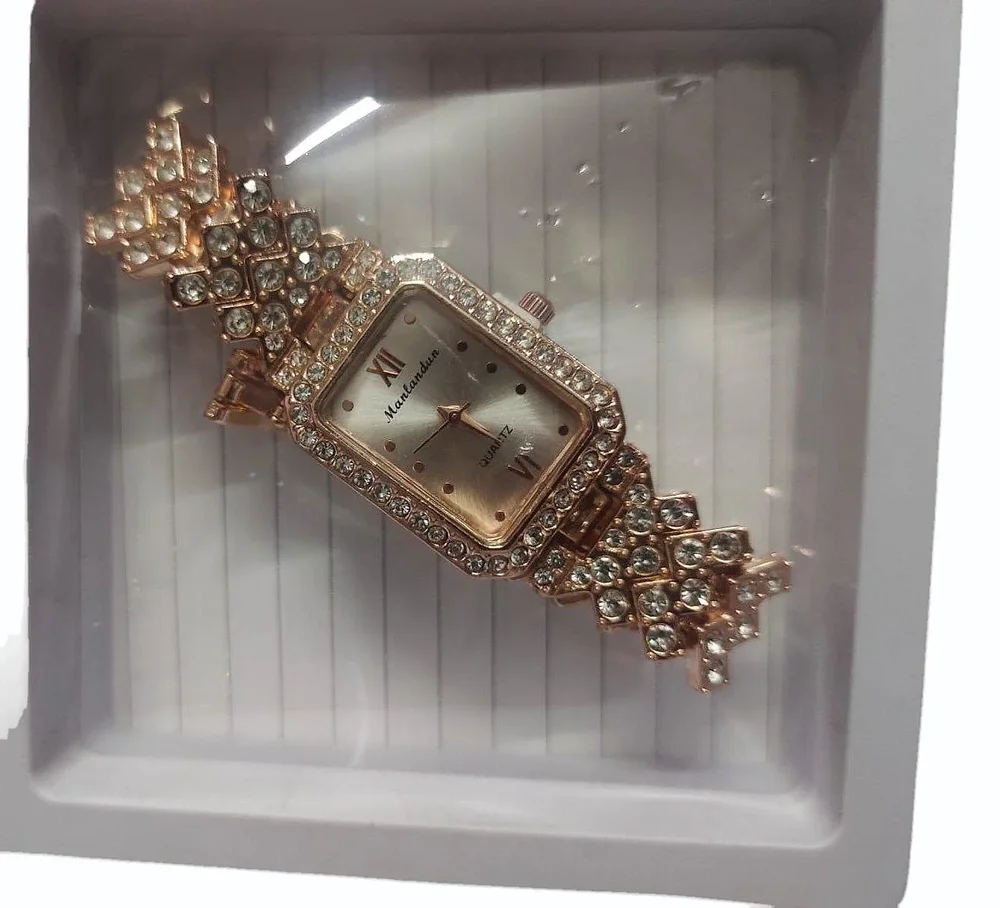 118Gm Ladies Bracelet Watch - Gems & Jewelry by C.luniaandsons