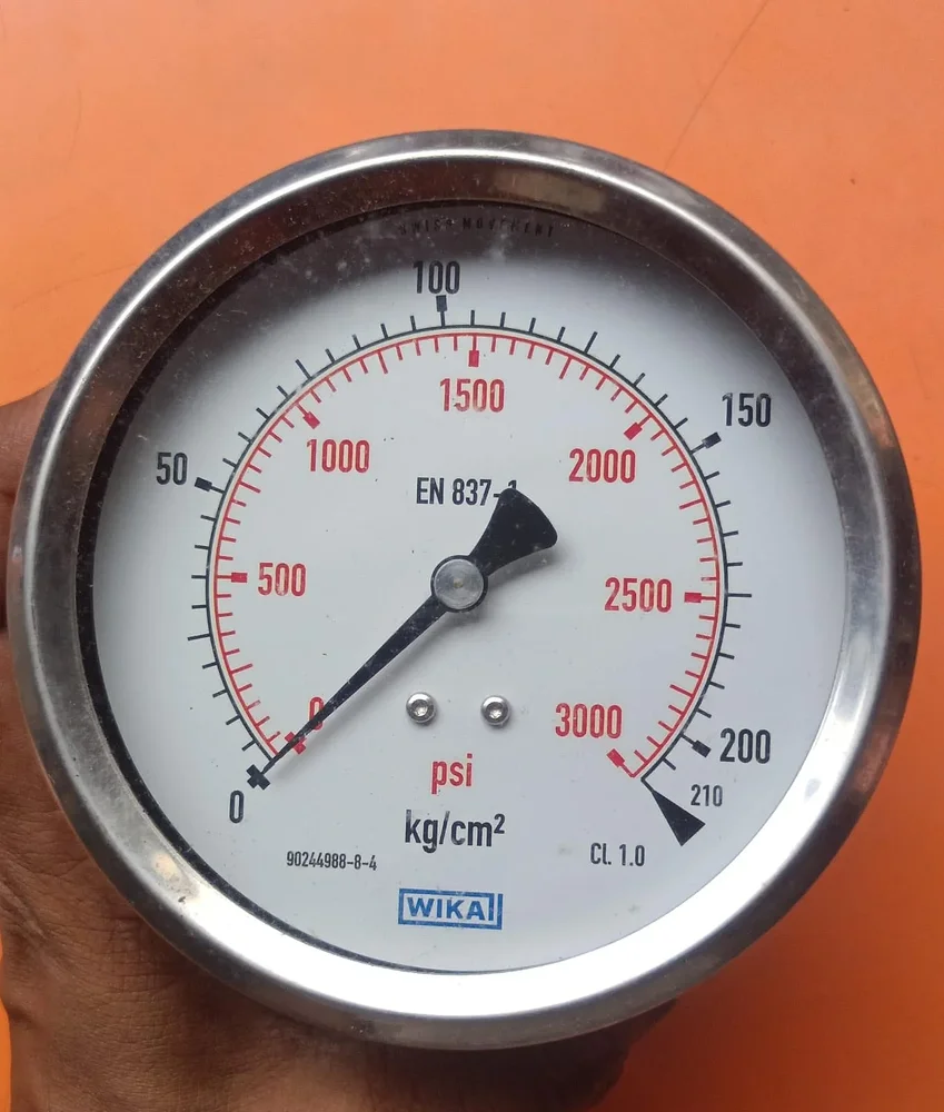 Industrial Pressure Gauge - Industrial Supplies & Tools by Fairdeal Corp.