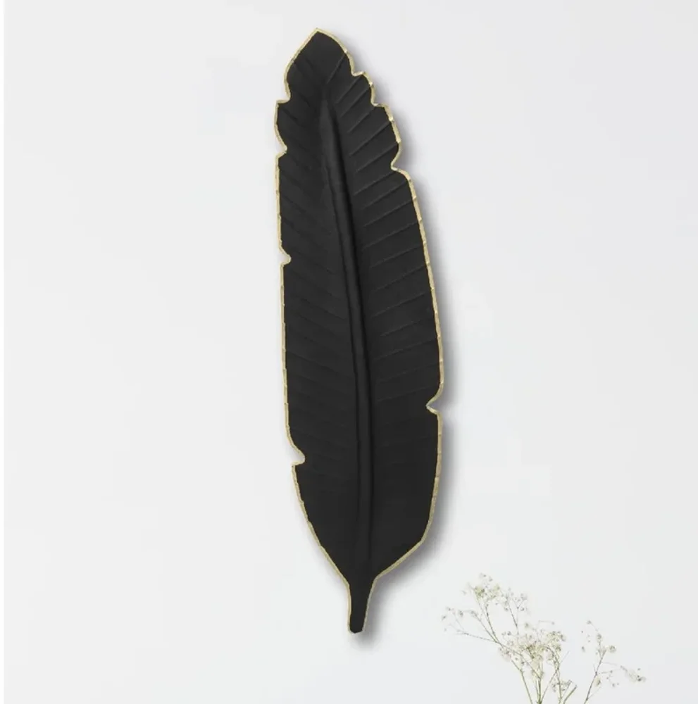Cocovey Black Metal Banana Leaf Wall Art – Modern Handcrafted Wall Decor - Home & Kitchen by Orobe