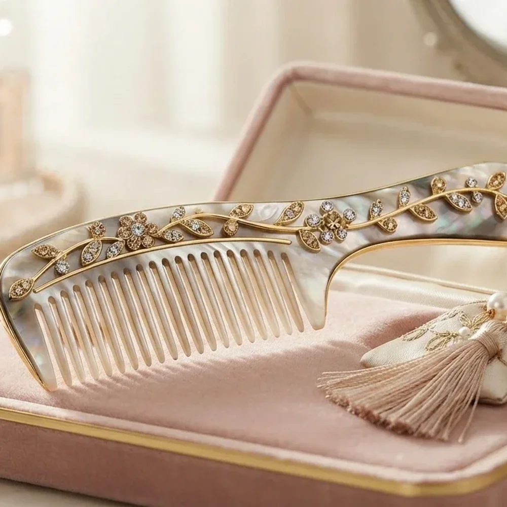 Ladies Comb with Stone Accents - Gems & Jewelry by Rida Fancy and Cosmetics