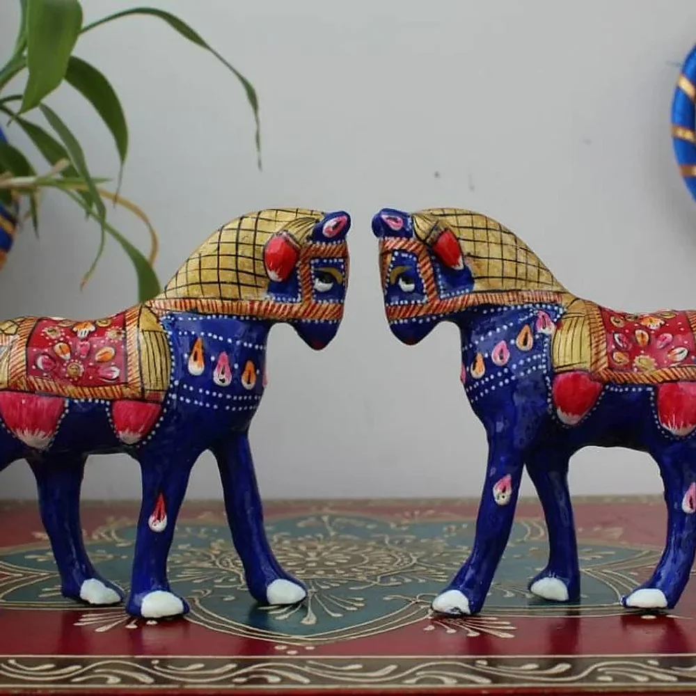 Metal Horse Showpiece for Decoration - Home & Kitchen by Lav Craft