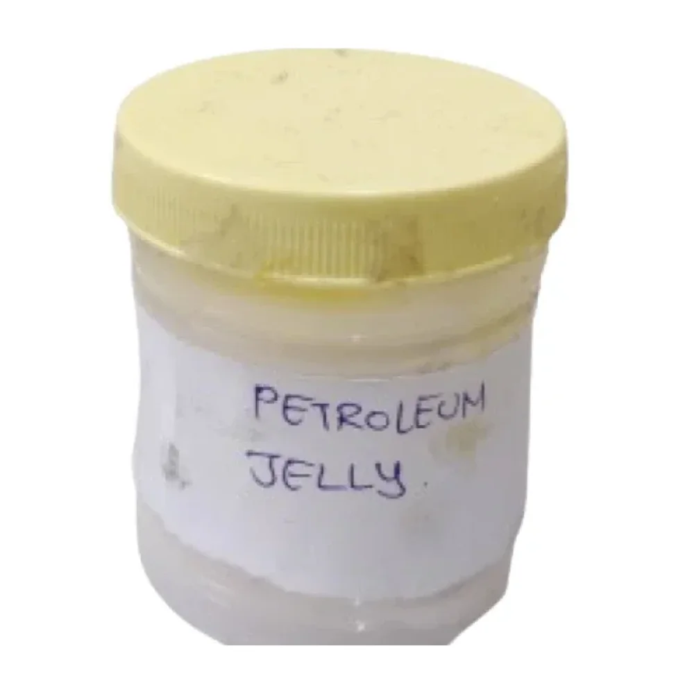 White Industrial Grade Petroleum Jelly - Chemicals & Raw Materials by Himalyan Petrochem