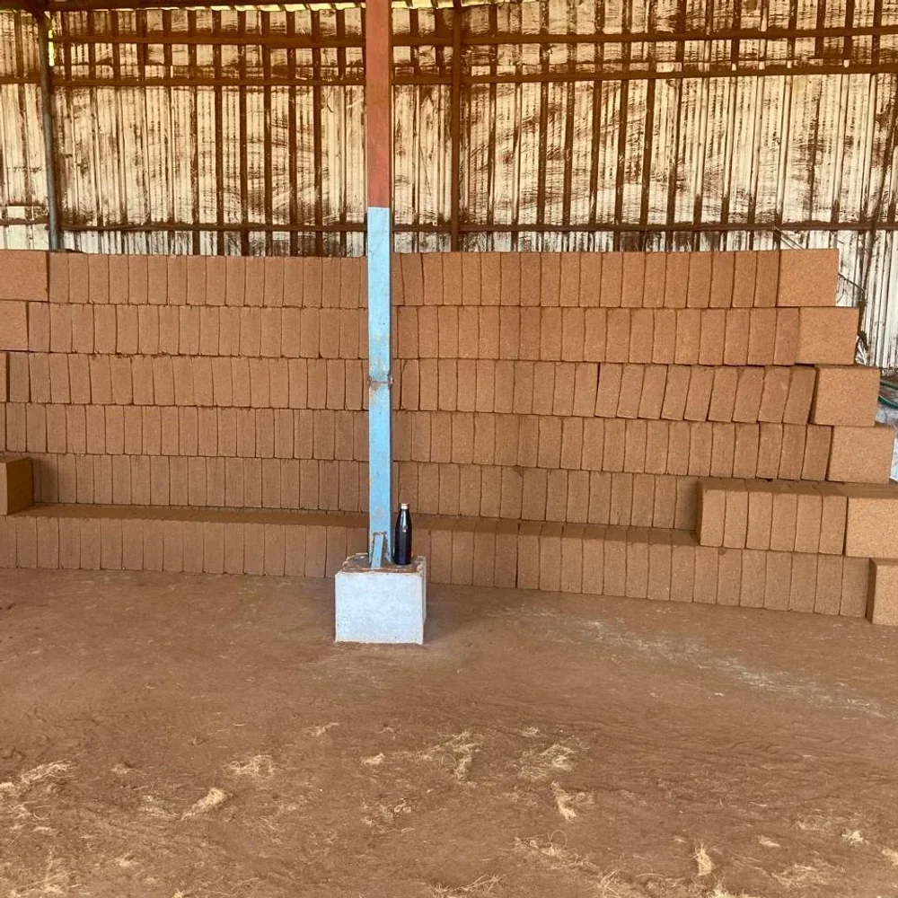 5Kg Compressed Cocopeat Blocks - Food & Agriculture by Glenmex