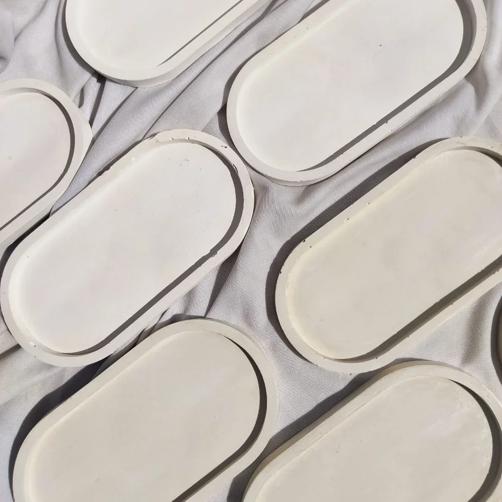 White Oval Resin Tray - Home & Kitchen by Space and Siment